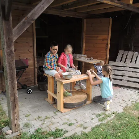 Vakantieboerderij Pustelnia Weganska - Agroturystyka I Naturoterapia Kamela